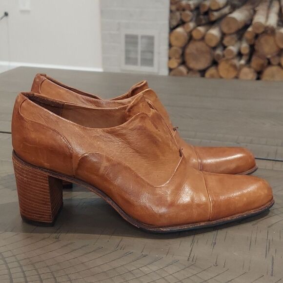 Free Lance Tan Leather Laceless Heeled Oxford Sz 38 - Picture 1 of 12